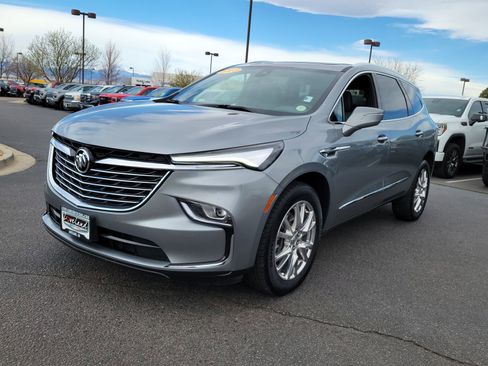 Used 2023 Buick Enclave Essence w/ Experience Buick Package image 7