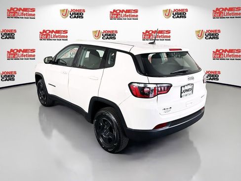 Used 2019 Jeep Compass Sport w/ Tech Group AWD/4WD image 2