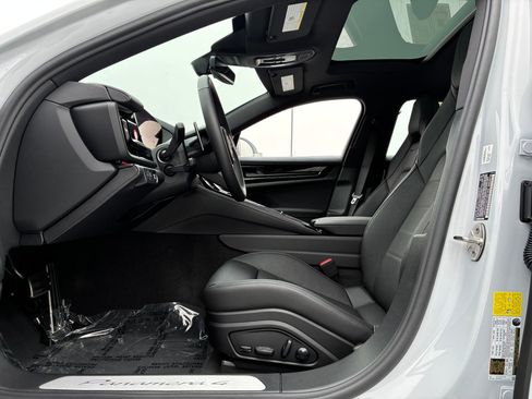 New 2026 Porsche Panamera image 5