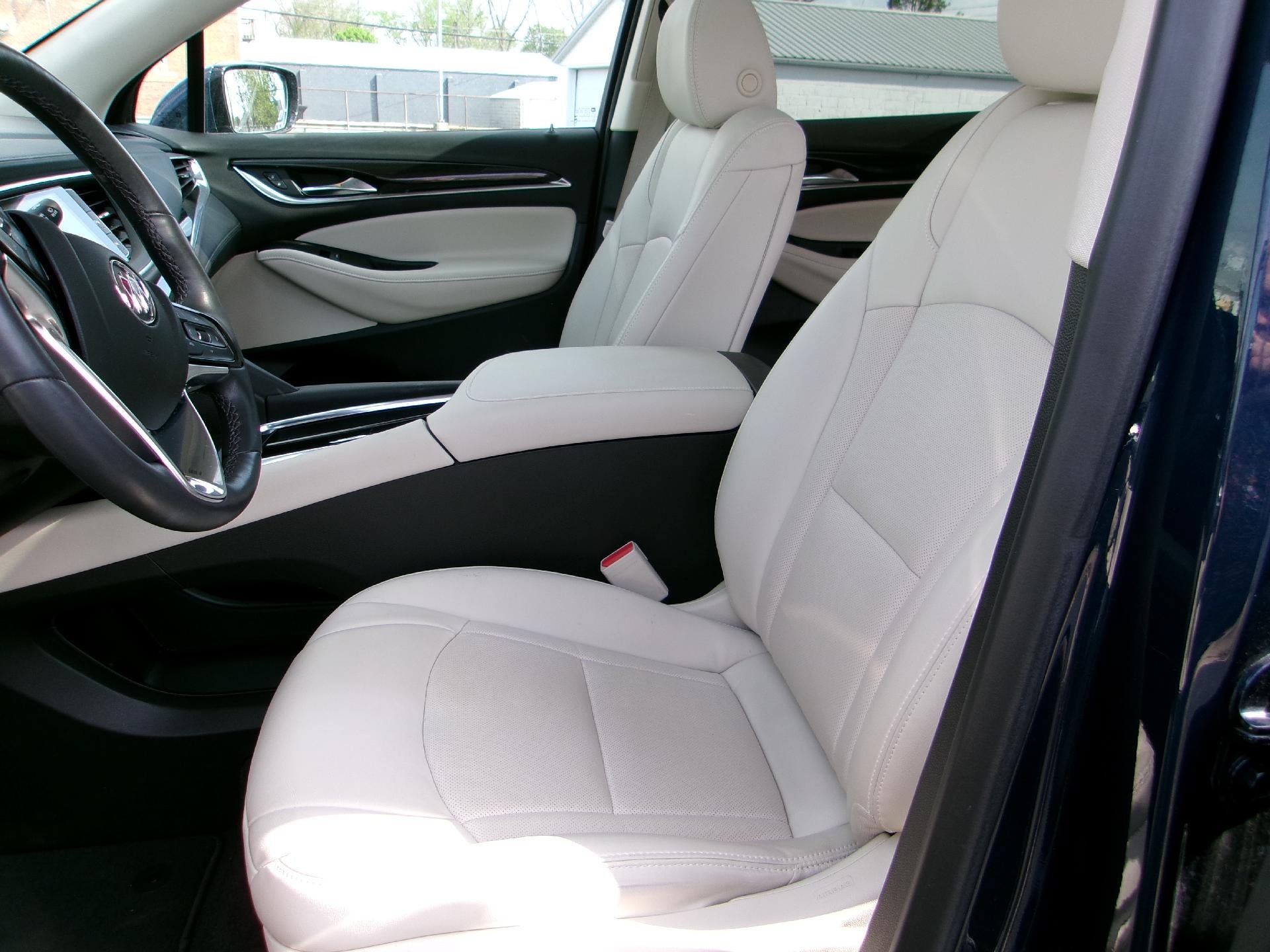 Used 2023 Buick Enclave Essence w/ Experience Buick Package FWD image 8