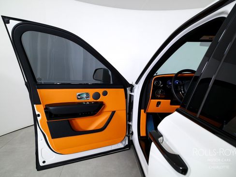 Certified 2025 Rolls-Royce Cullinan image 11