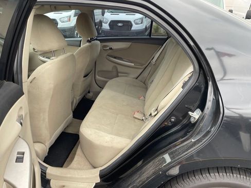 Used 2013 Toyota Corolla LE FWD image 10