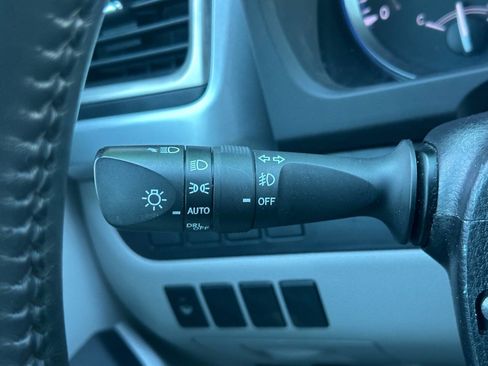 Used 2019 Toyota Highlander XLE image 36