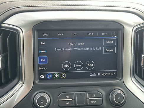 Used 2022 Chevrolet Silverado 2500 LT w/ Convenience Package image 26