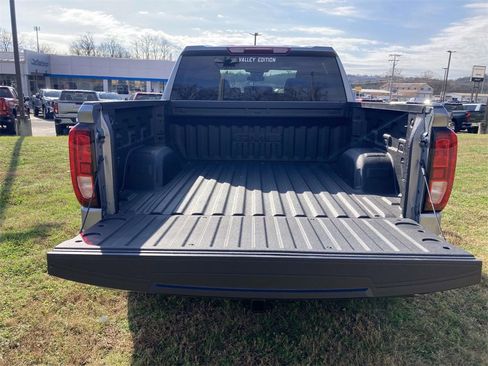 New 2026 GMC Sierra 1500 Elevation image 11