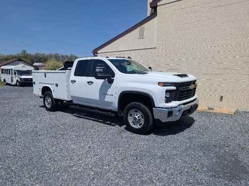 Used 2024 Chevrolet Silverado 2500 W/T w/ WT Convenience Package AWD/4WD image 17