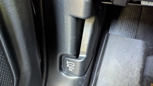 Used 2023 Ford Explorer Limited w/ Equipment Group 301A AWD/4WD image 32