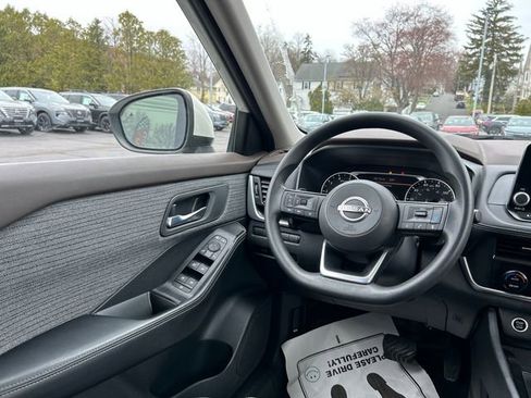 Certified 2023 Nissan Rogue SV AWD/4WD image 24
