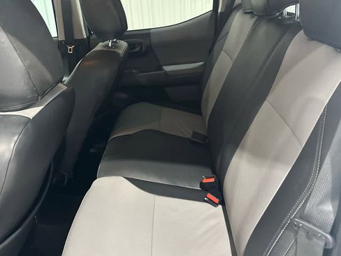 Used 2023 Toyota Tacoma SR AWD/4WD image 17