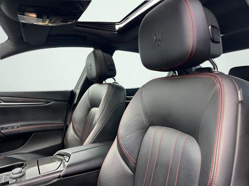 Used 2019 Maserati Ghibli S Q4 AWD/4WD image 44