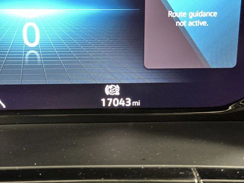 Certified 2024 Volkswagen Atlas SEL Premium R-Line image 6