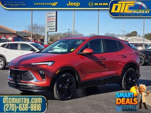 Used 2024 Buick Encore GX Sport Touring image 3