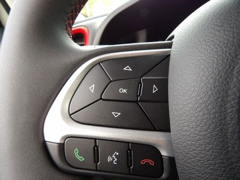 Used 2023 Jeep Renegade Latitude image 13