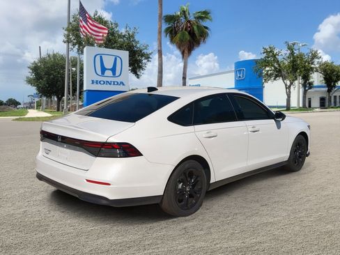 New 2025 Honda Accord SE image 5