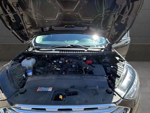 Used 2022 Ford Edge Titanium w/ Equipment Group 301A AWD/4WD image 10