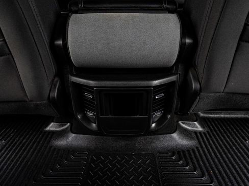 Used 2021 RAM 1500 Big Horn image 33