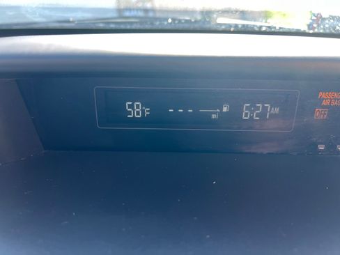 Used 2017 Subaru Crosstrek 2.0i Premium AWD/4WD image 23