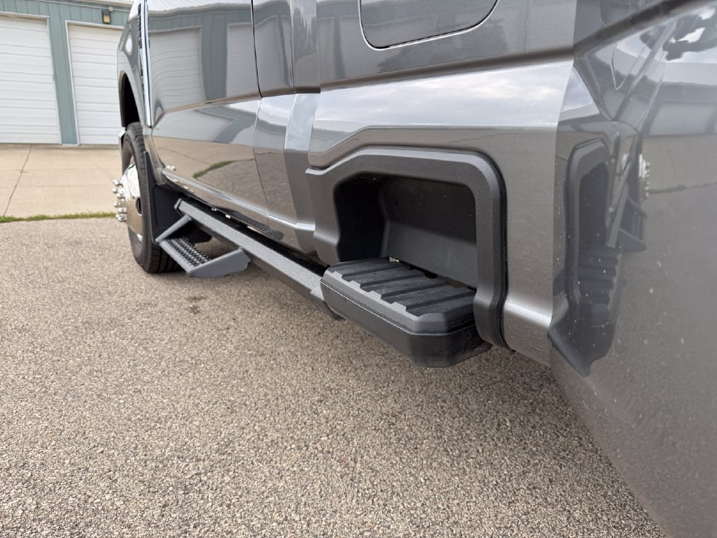 Used 2026 Ford F350 XLT AWD/4WD image 9
