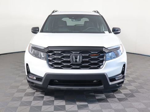 Used 2022 Honda Passport TrailSport image 2
