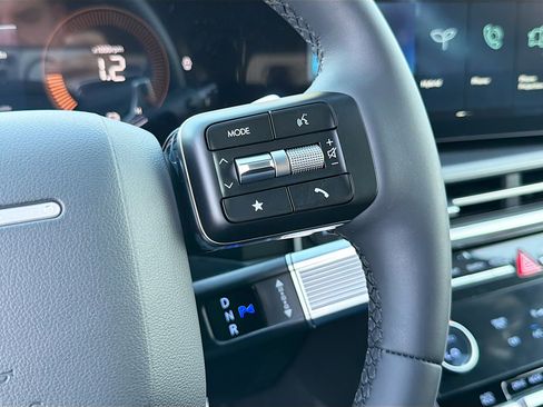 New 2026 Hyundai Santa Fe SE image 34