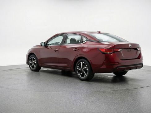 Used 2025 Nissan Sentra SV FWD image 6