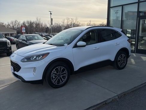 Used 2020 Ford Escape SEL image 2