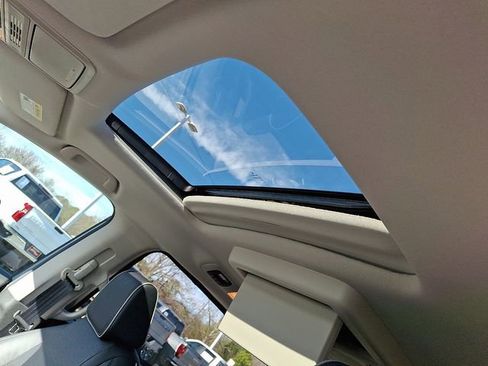 Used 2025 Honda Odyssey Elite image 12