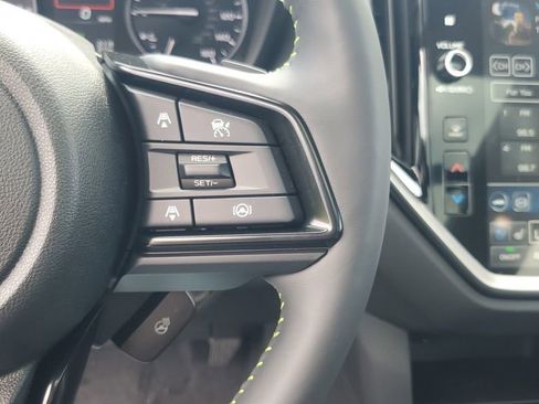 Used 2025 Subaru Ascent Bronze Edition w/ Onyx Package image 15