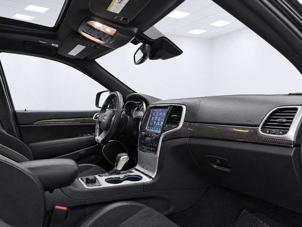 Used 2018 Jeep Grand Cherokee Trackhawk AWD/4WD image 24