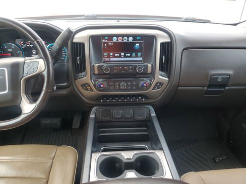 Used 2018 GMC Sierra 2500 Denali w/ Duramax Plus Package image 10