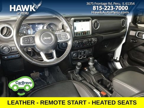 Used 2022 Jeep Wrangler Unlimited Sahara AWD/4WD image 9