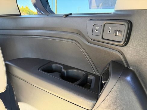 New 2026 Honda Odyssey Touring image 13