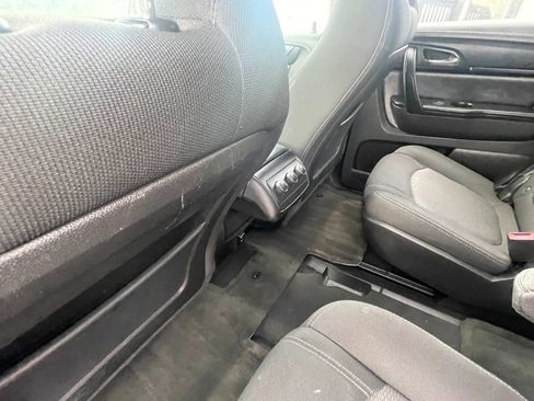 Used 2014 Chevrolet Traverse LT w/ All-Star Edition AWD/4WD image 25