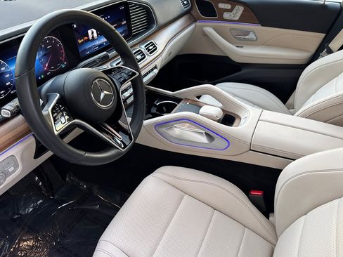 Used 2025 Mercedes-Benz GLE 350 4MATIC image 8