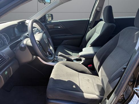 Used 2015 Honda Accord EX image 10