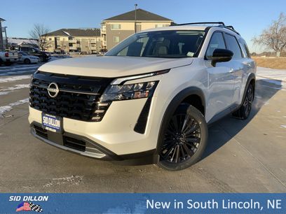 New 2026 Nissan Pathfinder SL w/ SL Premium Package