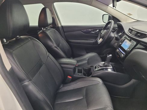 Used 2017 Nissan Rogue Sport SL FWD image 21