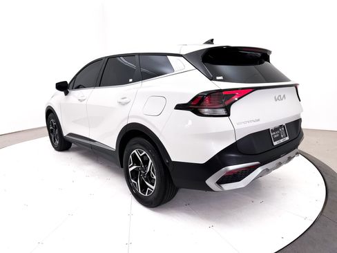 Certified 2025 Kia Sportage LX FWD image 15