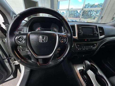 Used 2019 Honda Ridgeline Sport image 14
