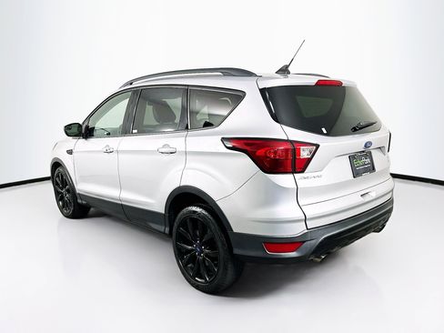 Used 2019 Ford Escape SE image 5
