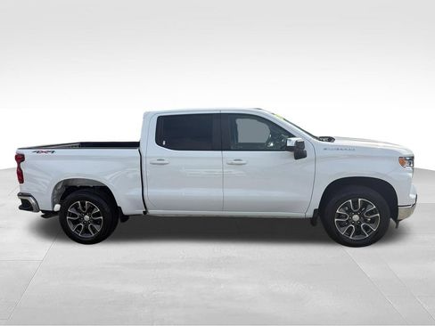 Used 2023 Chevrolet Silverado 1500 LT AWD/4WD image 6