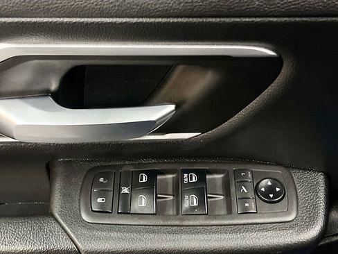 Used 2021 RAM 1500 Big Horn image 17