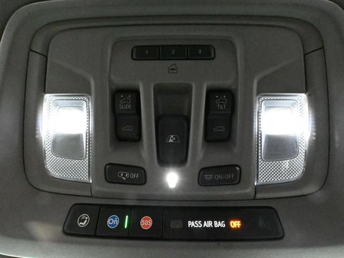 Used 2023 GMC Sierra 2500 Denali w/ Denali Ultimate Package AWD/4WD image 40
