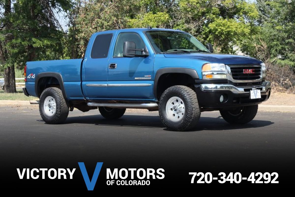 Used 2004 GMC Sierra 2500 SLT w/ Heavy-Duty Power Package AWD/4WD image 1