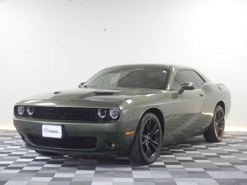 Used 2018 Dodge Challenger SXT Plus image 1