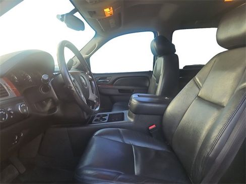 Used 2014 GMC Sierra 2500 SLT w/ SLT Convenience Package image 9