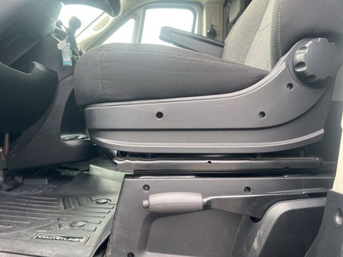 Used 2021 RAM ProMaster 2500 w/ Convenience Group image 11