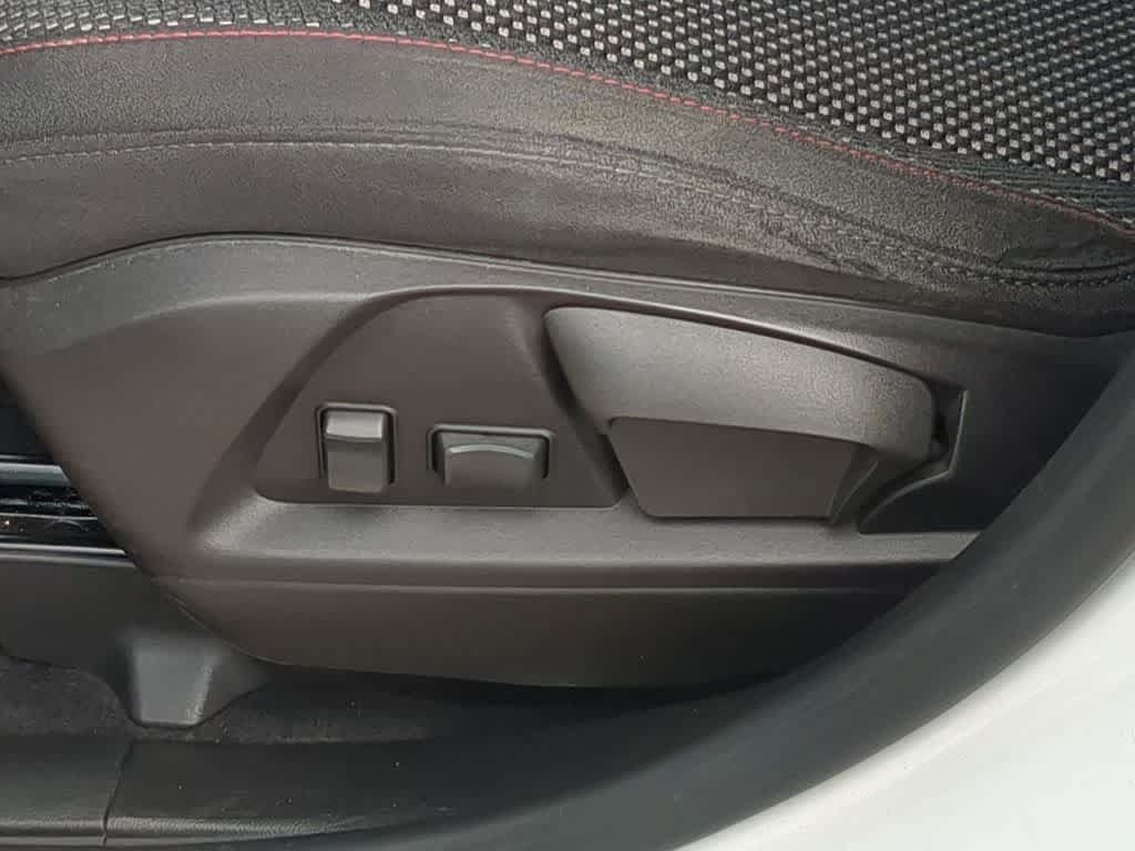 Used 2017 GMC Terrain SLE FWD image 16