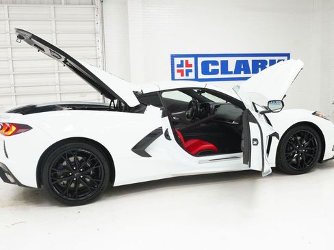 Used 2026 Chevrolet Corvette Stingray Coupe w/ 1LT RWD image 37