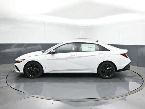 New 2026 Hyundai Elantra Sport image 3